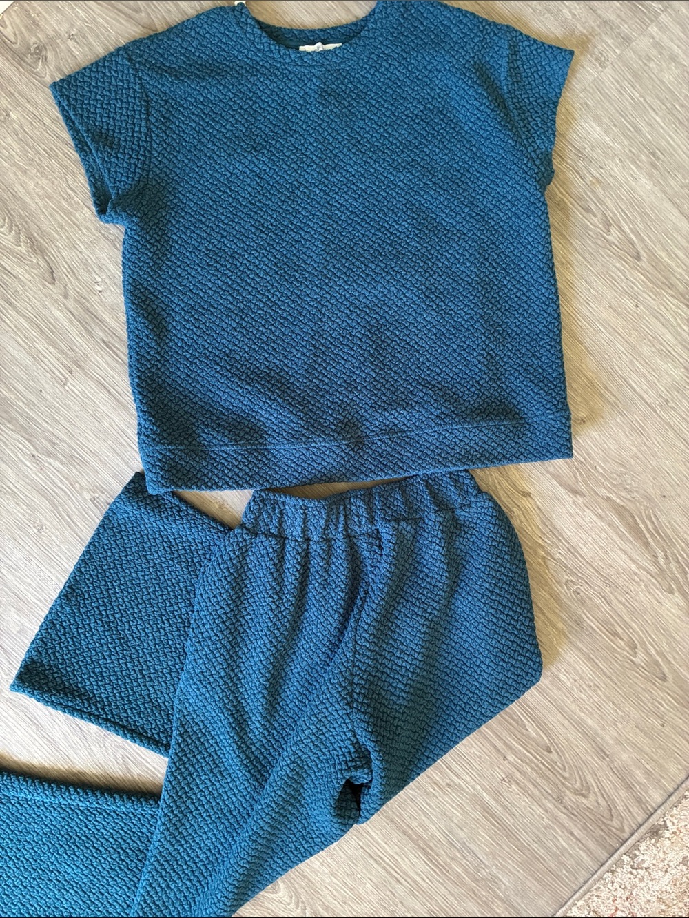 See and Be Seen Textured Knit Boxy Set in Teal